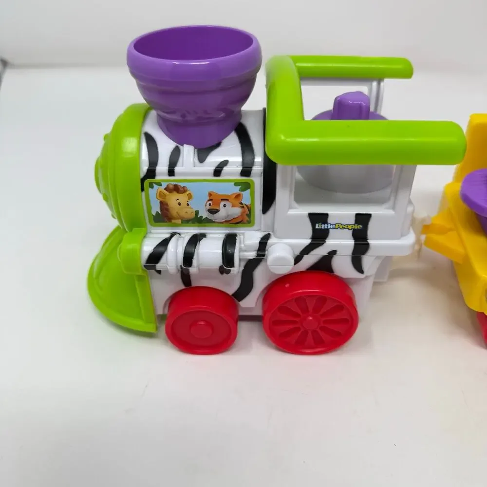 Fisher-Price Little People Musical Zoo Train 3 Cars 8 Animals Working Sounds